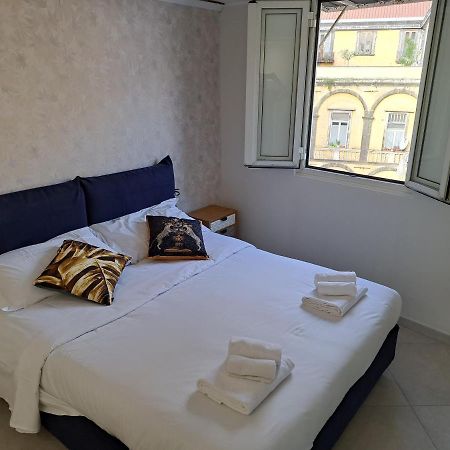 Amendola Rooms Napels Buitenkant foto